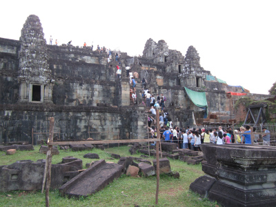 �i�F��ǂ����n�������K���ɓo��񂪌`������Ă���